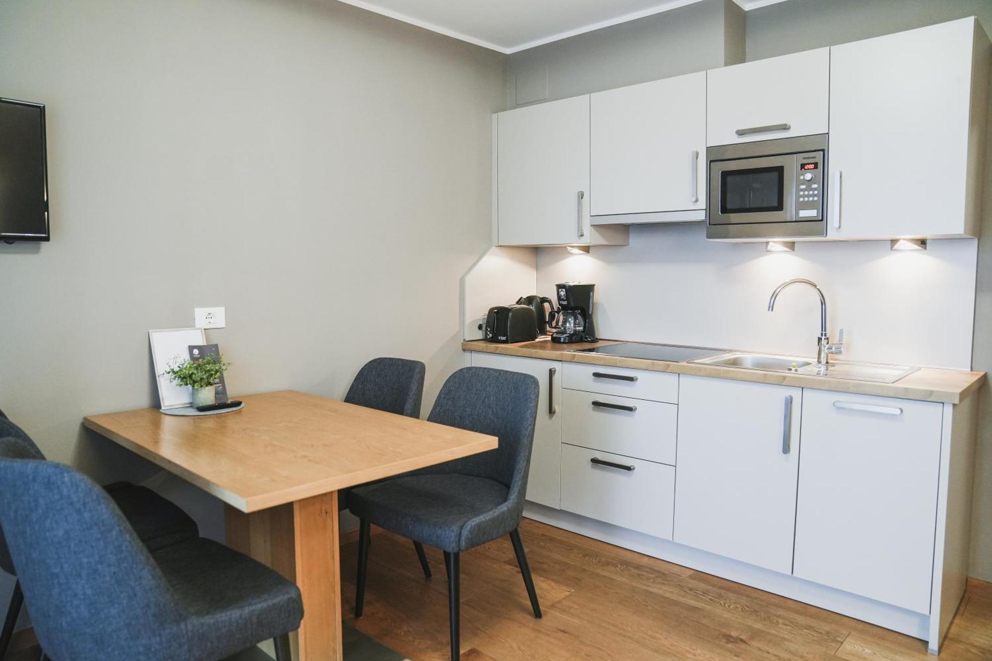 Haus Artus Aparthotel Schenna Ngoại thất bức ảnh