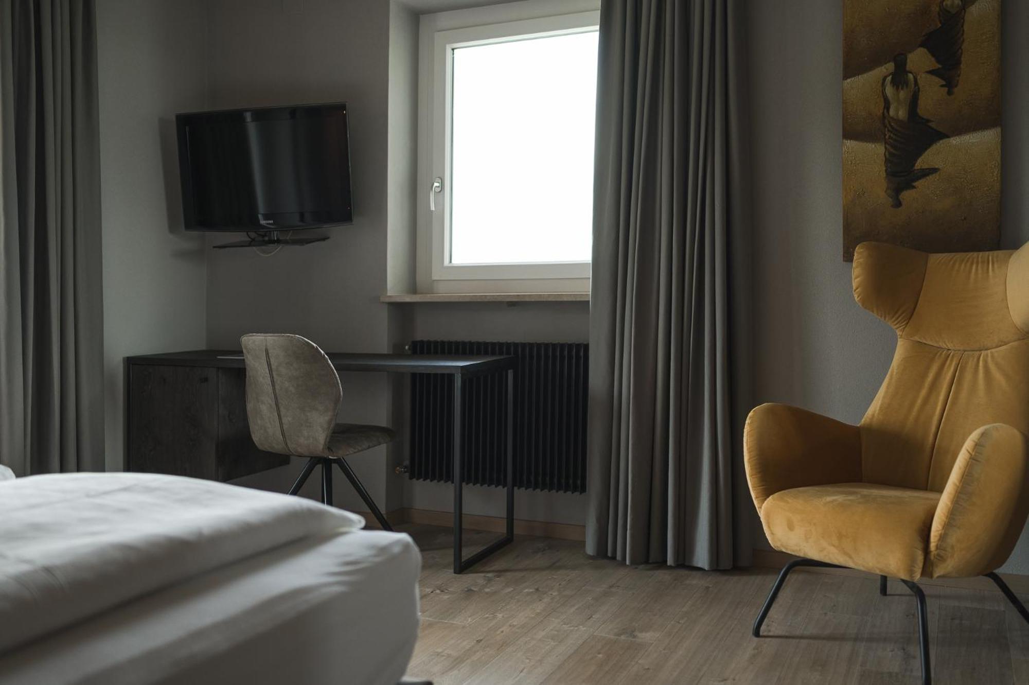Haus Artus Aparthotel Schenna Ngoại thất bức ảnh