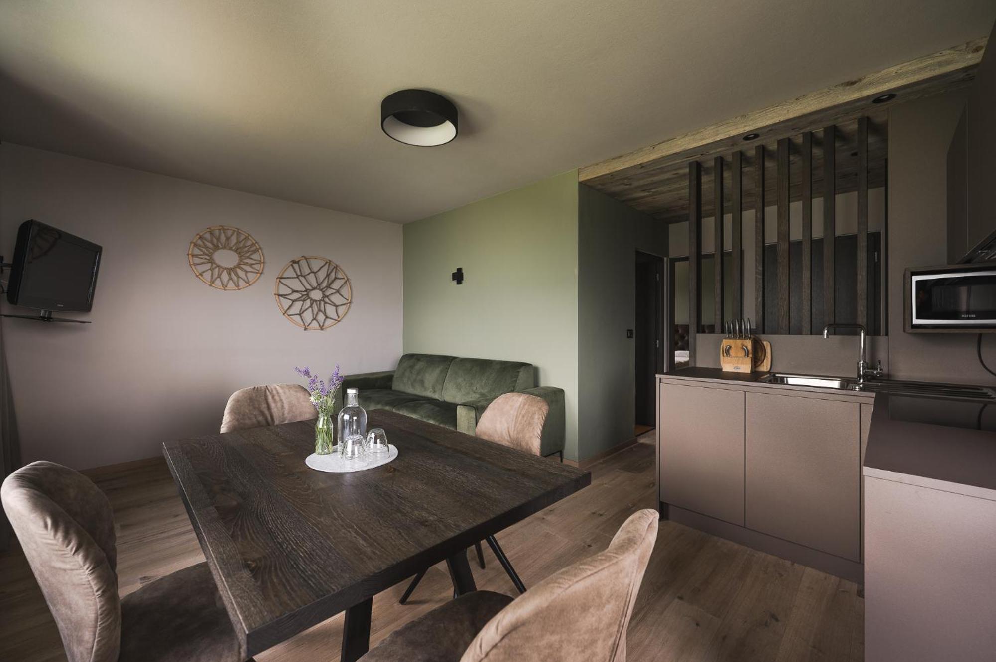 Haus Artus Aparthotel Schenna Ngoại thất bức ảnh