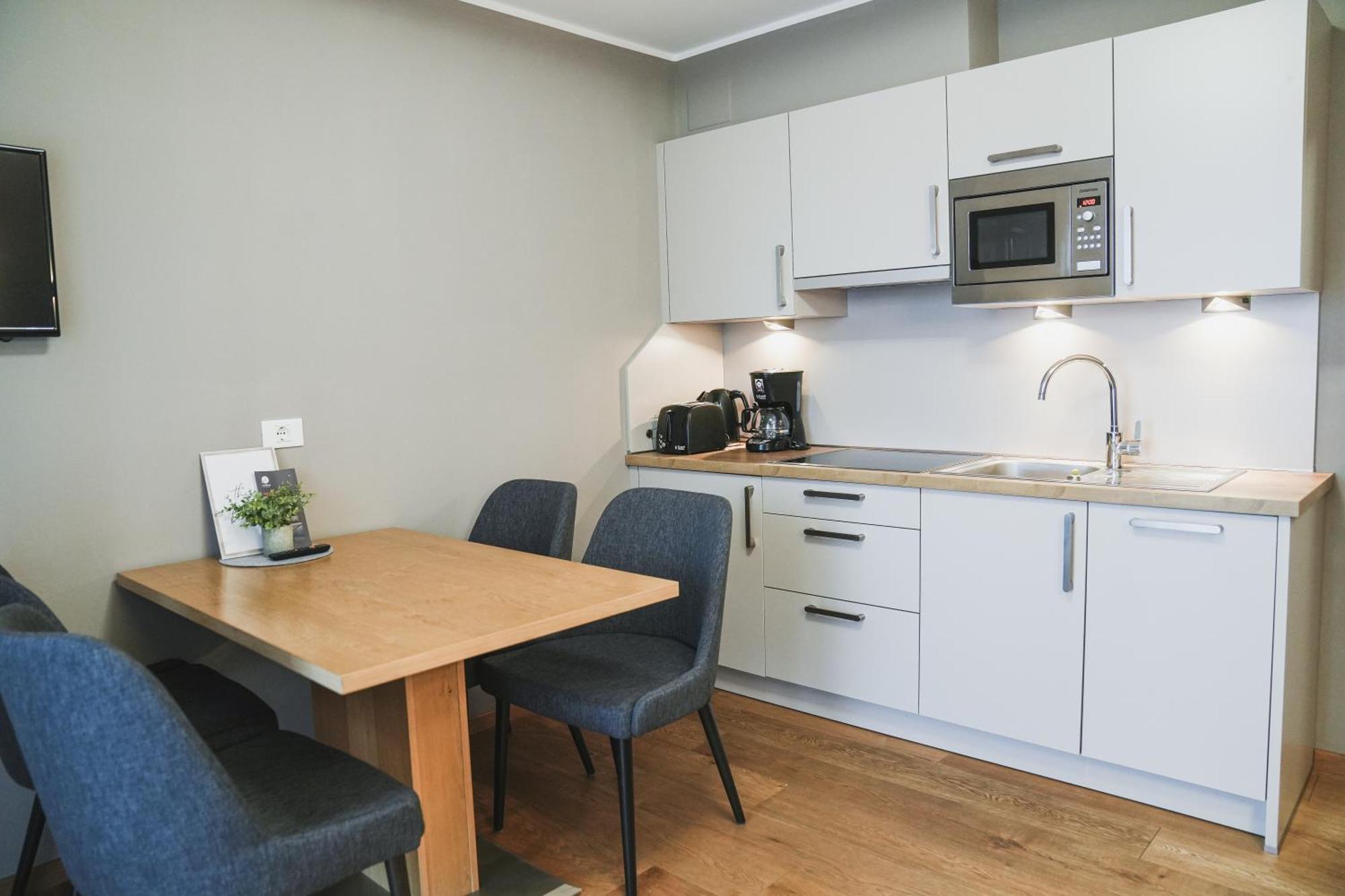 Haus Artus Aparthotel Schenna Ngoại thất bức ảnh
