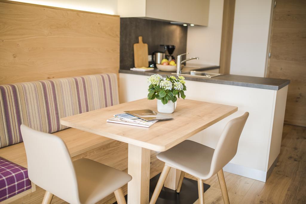 Haus Artus Aparthotel Schenna Ngoại thất bức ảnh