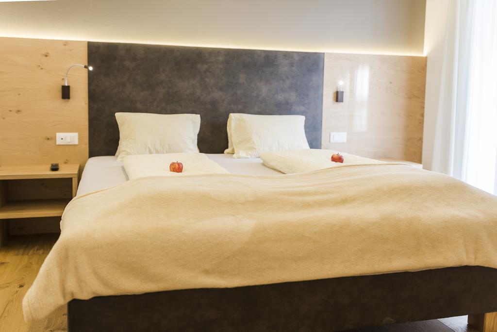 Haus Artus Aparthotel Schenna Ngoại thất bức ảnh